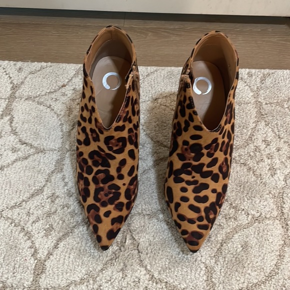 Cheetah print heels - Picture 2 of 3